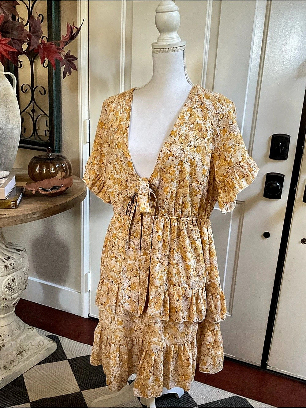 FOREVER 21 Floral Ruffle Mini Dress in Yellow & White Size XL